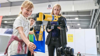FEL na Veletrhu vědy ukáže robotickou zoo i robozáchranáře