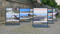 Výstava srovnává současný a budoucí most na Výtoni